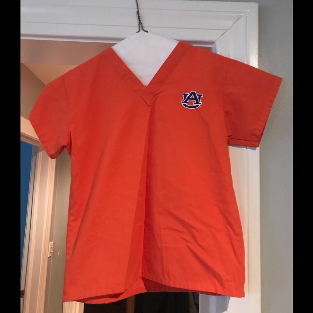Kids scrub top